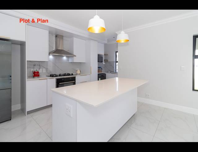 3 BEDROOM HOUSE FOR SALE IN SANDOWN